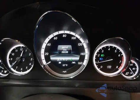 2013 Mercedes-Benz E 350 z USA, uszkodzony, nr VIN WDDKK5KF7DF208273